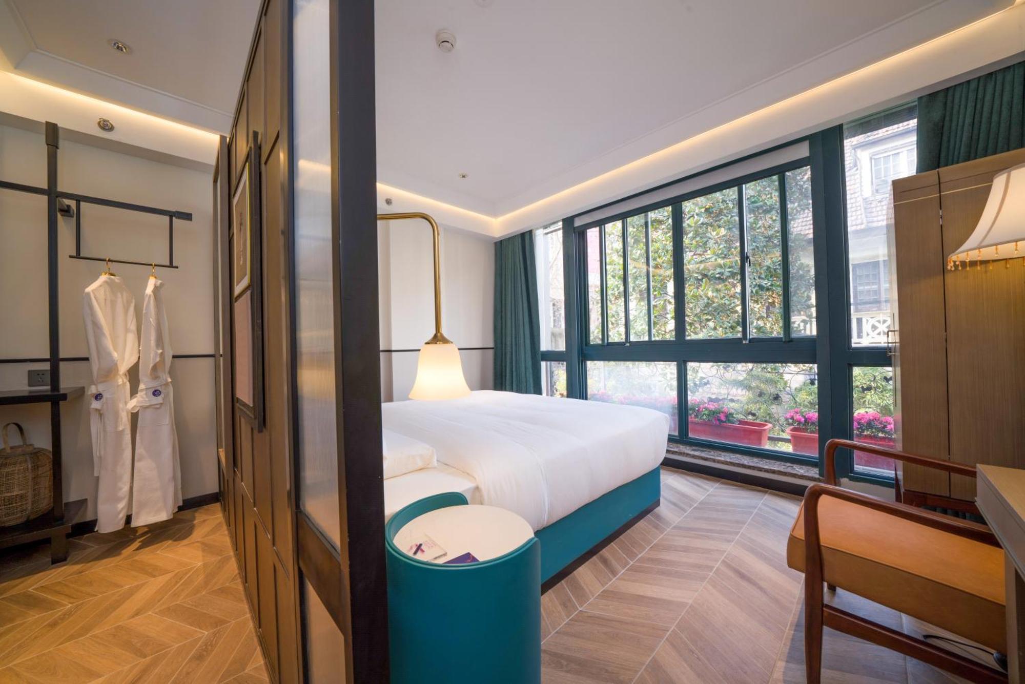 Huaihai Mansion Hotel